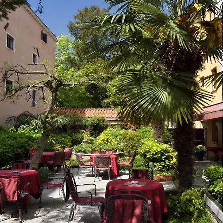 Hotel Amadeus