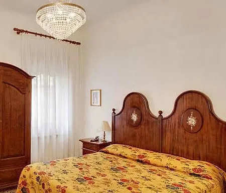 Casa Rezzonico Bed & Breakfast