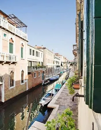 Bed & Breakfast Casa Rezzonico Venice