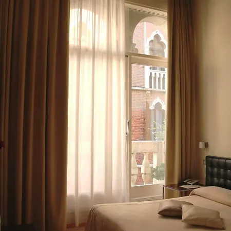 Al Tiepolo Hotel Benátky