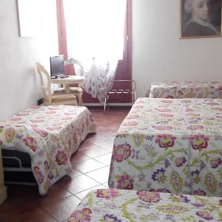 Guest house Alloggi Ss Giovanni E Paolo