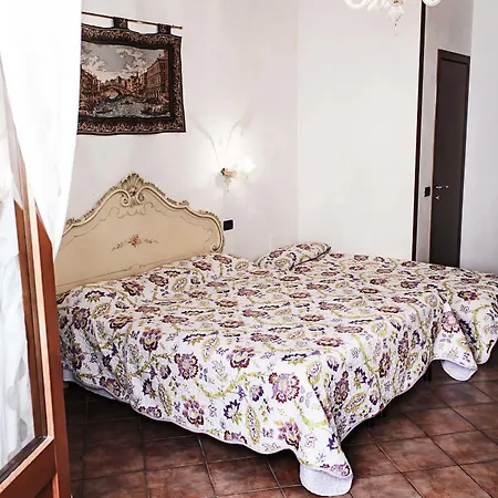 Guest house Alloggi Ss Giovanni E Paolo
