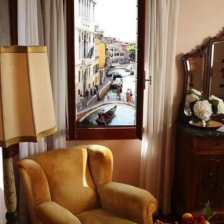 Accademia - Maravege Szálloda 3*