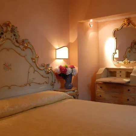 Accademia - Maravege 3*