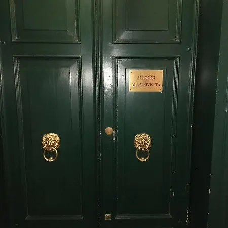 Affittacamere Alloggi Rivetta 2*
