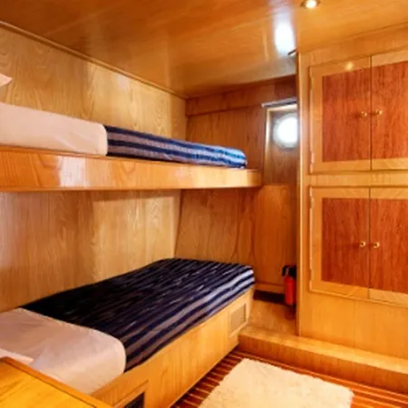 Hotel Sarah Cruise *