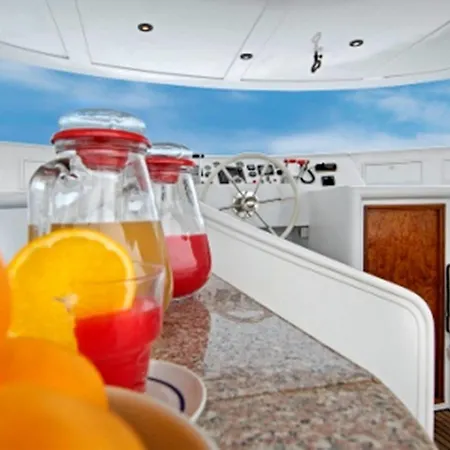 Hotel Sarah Cruise