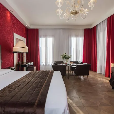 Guest house Locanda Leon Bianco On The Grand Canal Venice