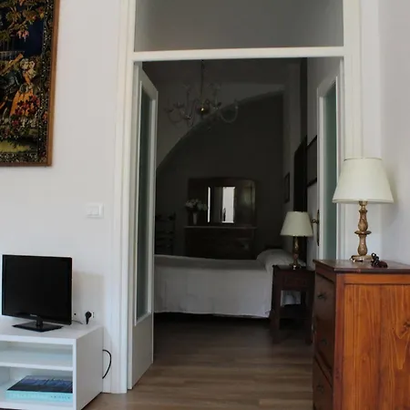 San Giacomo Apartment *