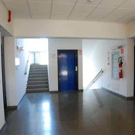 Sunny Terrace Hostel *