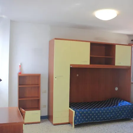 Hostel Biennale Hostel *