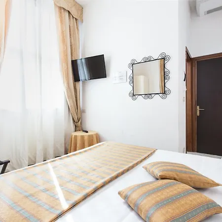 Hotel Agli Artisti 3*