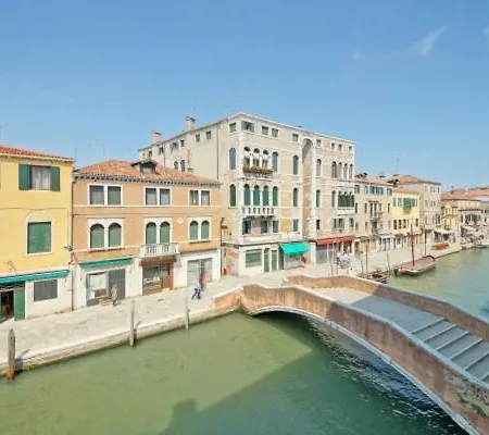 Apartment Luxury Balcony *