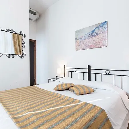 Agli Artisti Hotel 3*