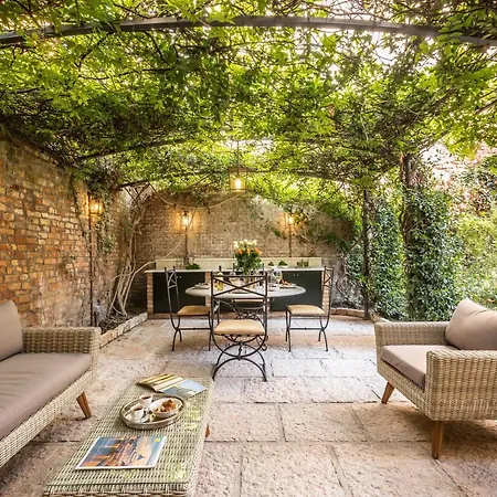 Luxury Garden House La Baruffa Ferienhaus Venedig