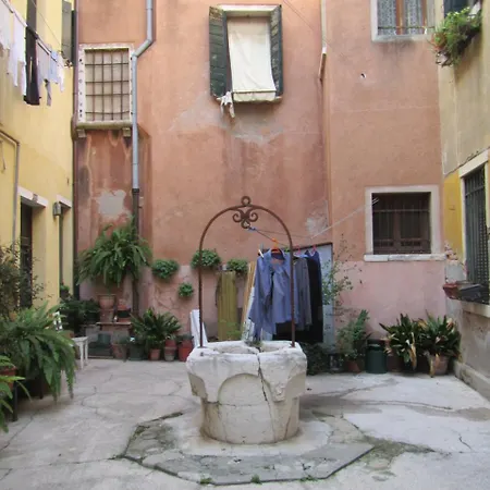 Bell Tower House Ex Casa Del Volto