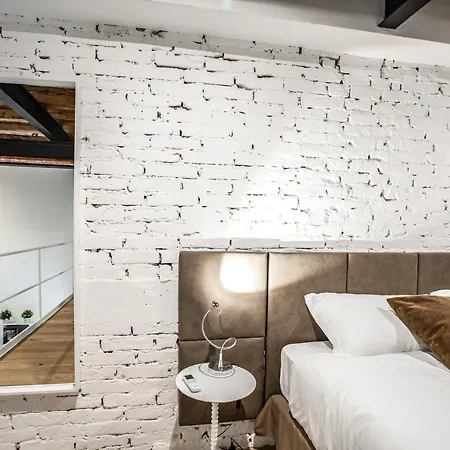 Industrial Loft R&r Апартаменты