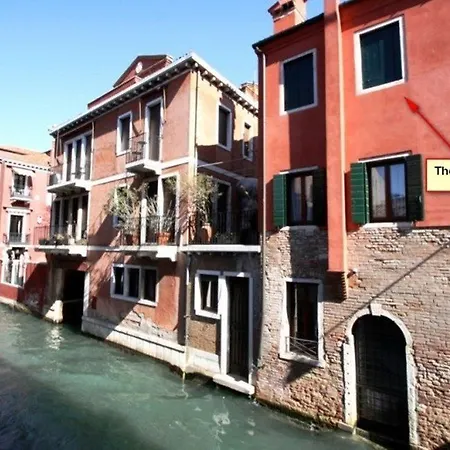 Grifone Apartment