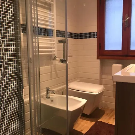 Guest house Casa Giardini 2*