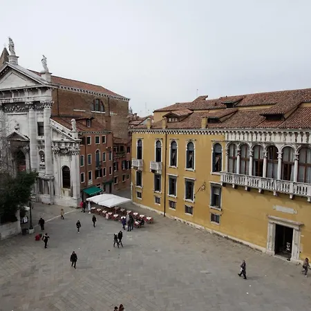 Campo S.stefano Apartment *