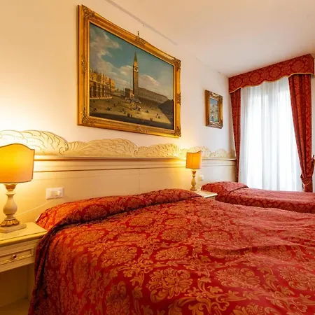 Aquavenice Locazione Turistica Guest house 2*