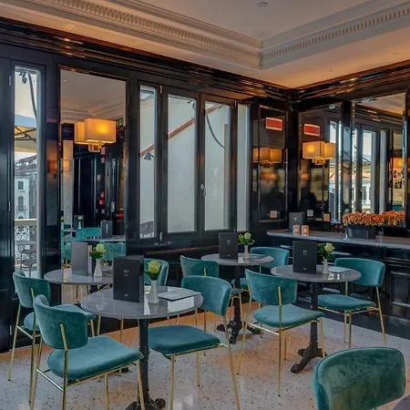 H10 Palazzo Canova 4* Benátky