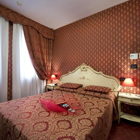 Hotel Mignon 3*