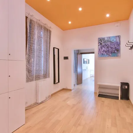 Apartment S & L House