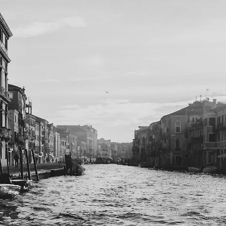 Ca' Bonfadini Historic Experience فندق