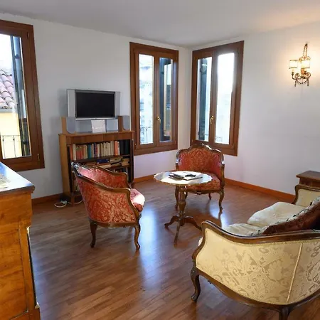 Campo S.stefano Apartment Venice