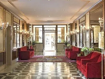 Hotel Amadeus 4*