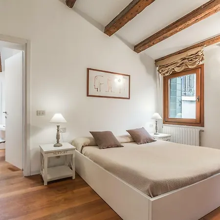 Ca' Malvasia Terrace Apartment Venice