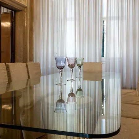 Apartment Luxury Balcony *