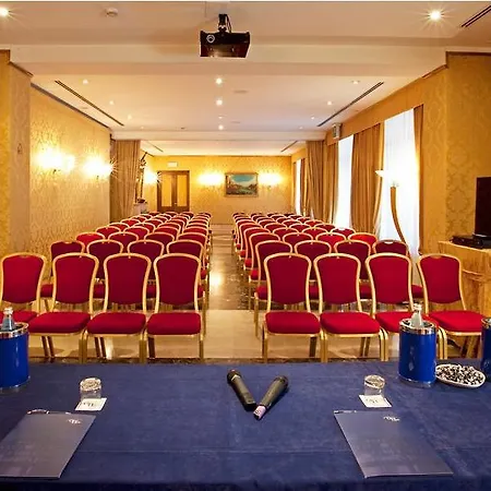 Amadeus 4* Venice
