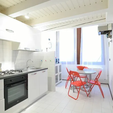 Santa Marina 5896 Apartment Venice