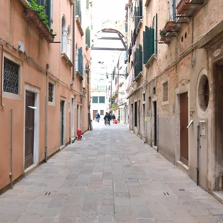 Santa Marina 5896 Apartment Venice
