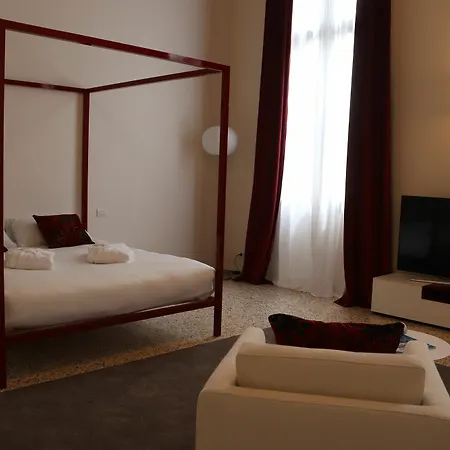 Apartment Palazzo Vendramin Costa