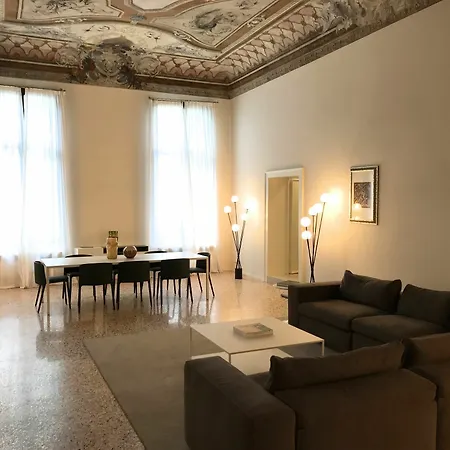 Apartment Palazzo Vendramin Costa *