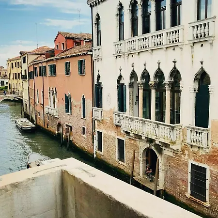 Palazzo Vendramin Costa Apartment Venice