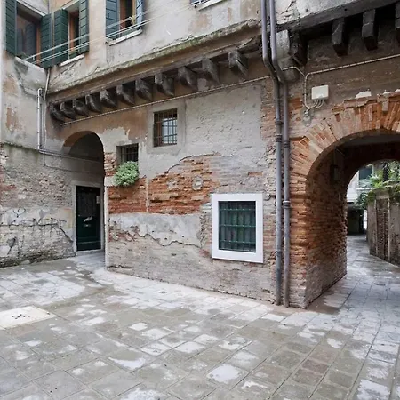 Locappart Silvestro Apartment Venice