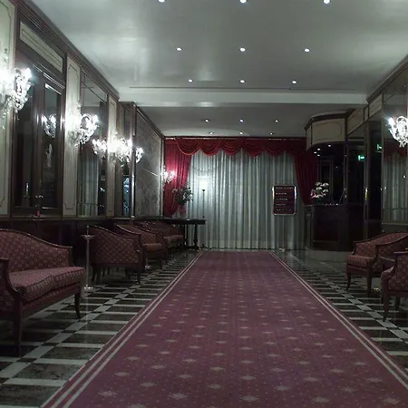 Amadeus 4* Venice