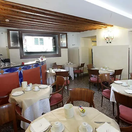 San Moise Hotel