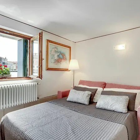 Apartment Grand Canal 3 Venice