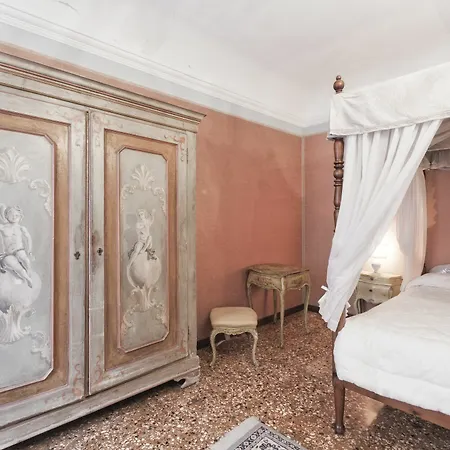 Apartment Palazzetto San Lio, Rialto Venice