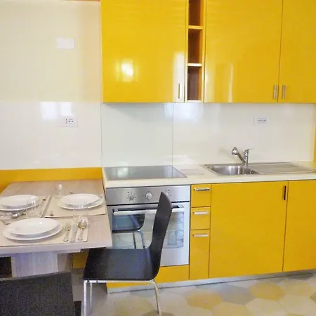 New And Spacious Апартаменты Венеция