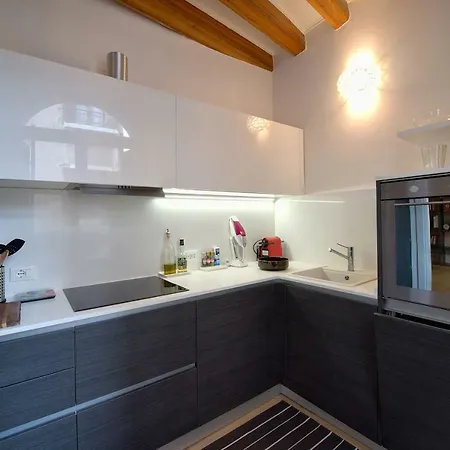 Calle Modena Apartment *