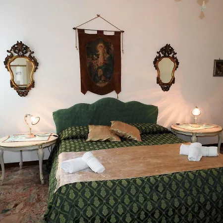 La Poetessa Apartament
