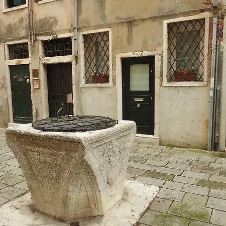 La Poetessa Apartament
