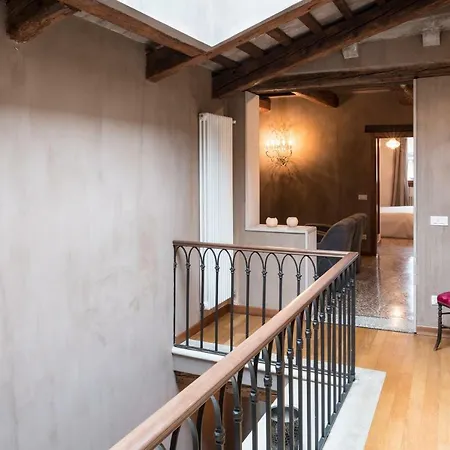 Ca' Navagero Apartment