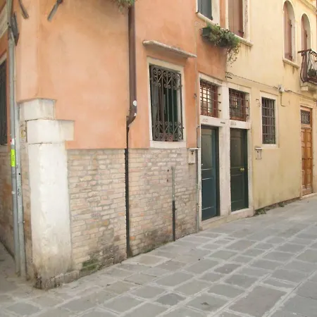 Apartment Sansamuele Venice
